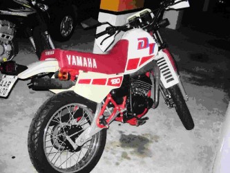 DT180 1989 / 1990 do leitor Sylvio Machado Jr - de Curitiba PR. com apenas 25.000km e absolutamente original! - Moto do Leitor